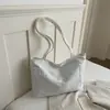 Bolso de mujer transfronterizo de gran capacidad, nueva colección otoño 2026, bolso de hombro versátil y a la moda, bolso tote moderno y casual para el trabajo y el uso diario