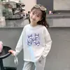 Roupa de Outono para Meninas Camiseta Estilosa Infantil Bebê Manga Longa Camada Base Menininha 2026 Primavera Outono Novo Top 100% Algodão