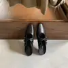 2026 Novas Mules Francesas Estilo Retrô com Salto para Aumentar a Altura, Tiras Cruzadas e Bico Fechado para Mulheres, Mules Elegantes de Calçar para Uso ao Ar Livre
