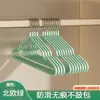 Perchas Gruesas con Recubrimiento de Plástico, Nuevas Perchas Extra Gruesas para Adultos, Perchas Antideslizantes que no Dejan Marca con Recubrimiento de Plástico, Perchas para Secar Ropa de Niños