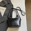 Bolso de mano de lujo accesible de moda para mujer 2025, bolso cruzado casual tipo cubo para hombro, bolso de alta gama