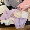 2026 Novo Conjunto de Roupas Quentes de Lã de Coala Outono/Inverno para Crianças Meninos e Meninas, Roupa de Casa Sem Costura com Forro de Lã e Seda