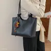 2026 Bolso Versátil para Viajes Diarios Gran Capacidad Nuevo Casual Moda Retro Bolso de Hombro para Mujer Tote Otoño