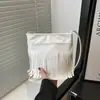 Bolso de Mano de Estilo Étnico Simple Retro con Borlas de Comercio Exterior para Mujer Nuevo de Moda Versátil Casual Simple Bolso de Hombro Cruzado