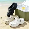 Novo Modelo 2026 Tamancos de Laço de EVA para Mulheres, Sandálias de Verão para Praia com Solado Grosso Aumentador de Altura, Meio-Chinelos Antiderrapantes para Uso Externo