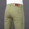 Calça jeans masculina europeia de alta qualidade na cor verde claro, novo modelo outono 2026, corte slim, skinny, stretch, calça masculina casual da moda e trendy