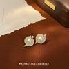 Pendientes de lujo ligeros con forma de serpiente y perlas envolventes de circonita, diseño de nicho femenino, pendientes de moda de alta gama, venta al por mayor