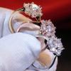 Anillo Minimalista de Flor de Cristal con Circonita Microincrustada para Mujer, de Moda en Japón y Corea, Sencillo y Exquisito, Estilo Ins