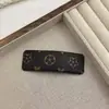 Horquilla de Cuero Vintage de Alta Gama Pinza para el Cabello con Estampado Retro Coreano Pinza Bb de Moda Tendencia Temperamento Flequillo Pinza Lateral para Mujer