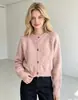 Cardigã de cor sólida suave estilo coreano com gola redonda e padrão floral de crochê, novo casaco de tricô feminino macio e aconchegante de abotoamento simples para outono e inverno