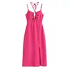 Vestido de Moda Femenina 2026 Estilo Bohemio Transfronterizo Europeo y Americano con Escote Halter de Tirantes, Longitud Media y Abertura