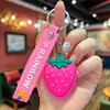 Creativo y popular cuero fruta fresa aguacate 3D lindo colgante de bolsa llavero llavero al por mayor