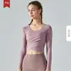 [Estrictamente Seleccionado] Tops de Ropa de Yoga Otoño e Invierno con Almohadillas en el Pecho Adelgazante Pliegues Cruzados Ajustados Manga Larga Ropa Deportiva de Fitness para Mujer