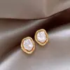Brincos de Pérola com Pino de Prata S925 Outono e Inverno Luxo Leve High-End Moda Coreana Venda Quente Acessórios de Brincos Design de Nicho Brincos de Tarraxa
