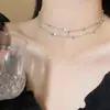 Cadena Dorada Sexy de Múltiples Capas Cadena para Clavícula Accesorio para Mujer, Estilo de Celebridad de Internet Nicho de Lujo Ligero Cadena Versátil para el Cuerpo Cadena para el Pecho