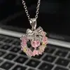 Colar com Pingente de Laço de Guirlanda de Amor Corrente para Clavícula Feminina Luxo Acessível Design de Nicho Natal Ins Melhor Amigo