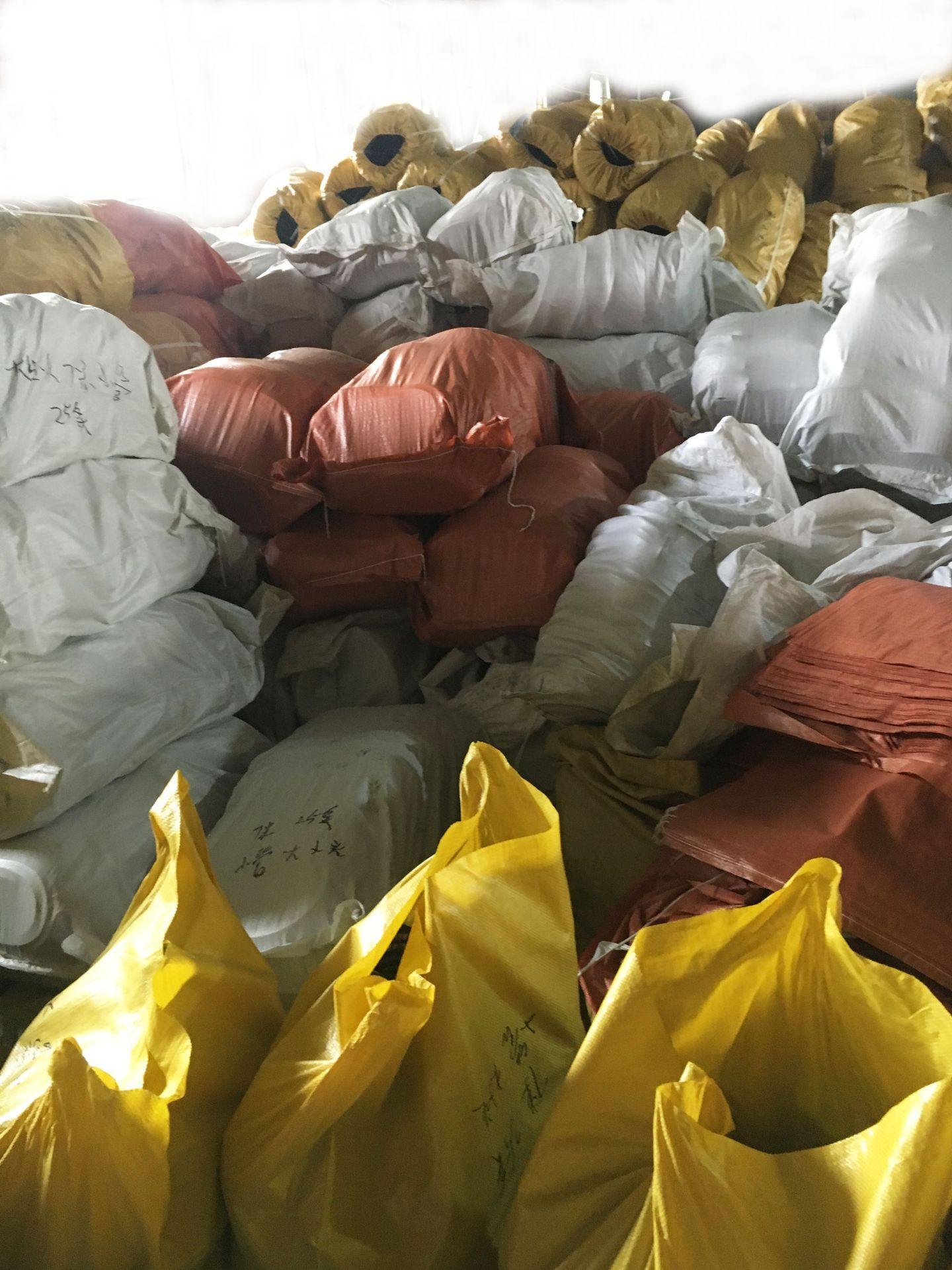 10922165372_1582837943