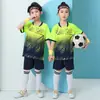 Traje de Uniforme de Fútbol Profesional para Niños Uniforme de Escuela Primaria Ropa de Entrenamiento de Verano Ropa Deportiva de Competición de Secado Rápido para Adultos con Estampado