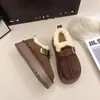 Sapatos Birkenstock de sola grossa para mulheres, quentes com forro de pelúcia, botas de neve para mulheres, novo estilo 2026, mocassins de inverno, sapatos felpudos, sapatos de algodão Birkenstock