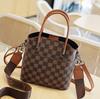 Bolsas Bolsas de Mão Femininas 2025 Nova Moda Tendência Bolsa de Ombro Único Transversal Feminina Grande Capacidade Compartimento Bolsa Saco Feminina