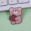 Broche de Urso de Desenho Animado Fofo em Acrílico Acessórios para Mochila de Estudante Patch de Presente Emblema Moderno