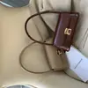 Bolsa Pequena de Alto Valor Estético 2026 Novo Modelo Bolsa de Mão Feminina Verão Versátil Retrô Bolsa de Ombro de Axila Bolsa Quadrada Pequena