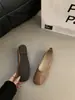 Sapatos baixos de bico redondo, estilo minimalista francês Chuyuji, de calçar, prateados, para mulheres, novos sapatos baixos estilo balé para vovó