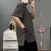 Camiseta masculina de manga curta com bolso lateral oculto, gola redonda, estilo waffle, design americano, camiseta solta de manga curta