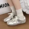 2026 Verano Nuevo Retro Nicho Ballet Alemán Zapatos de Entrenamiento para Mujer Súper Atractivos Diarios Cómodos Suela Suave Versátiles Zapatos Casuales