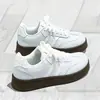 Zapatillas versátiles de rayas y lunares para mujer, novedad otoño 2026 estilo campus coreano suela blanda cómodas casual zapatillas de entrenamiento alemanas