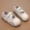Zapatillas de Moda para Niñas 2025 Primavera/Verano Nuevos Zapatos Individuales para Niños Suela Suave Zapatos de Princesa Tenis para Bebés Niñas