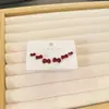 Brincos de Veludo com Textura Cruzada Retro Estilo Hong Kong Elegantes Franceses Literários Vinho Tinto Outono Inverno Ano Novo Brincos Elegantes