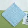 Toalla cuadrada de seis capas de gasa seersucker de color liso toalla para babas de bebé toalla de algodón absorbente para babas de color liso bordado publicidad