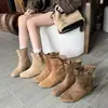 Botines de estilo Birkenstock de lujo ligero para mujer, nueva colección otoño/invierno, con tacón oculto, punta redonda, suela plana, efecto adelgazante y diseño de bota vaquera occidental