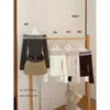 AS OFFICIAL Otoño Mujer Estilo Retro Coreano Lunares Volantes Adorno Hombros Descubiertos Manga Larga Blusa 28961