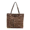 Bolso de Hombro Grande de Gamuza con Estampado de Leopardo Estilo Retro Coreano 2025 Otoño Nuevo Estilo Viajero Bolso de Axila para Mujer