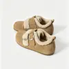 Novos Sapatos Birkenstock Versáteis Matte com Bico Redondo para Mulheres Outono/Inverno 2026, Sapatos de Pelo Retro Aumentadores de Altura com Forro de Lã, Sapatos de Algodão do Nordeste