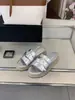 Chanclas de cuña con suela gruesa tejidas de paja para mujer 2026 Nuevo Verano Uso Exterior que Aumentan la Altura Sandalias Casuales de Playa Color Plateado