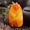 Espectáculo en vivo colgante de cera de abeja antigua ámbar piedra en bruto aceite de pollo amarillo cuadrado marca alas Dapeng collar colgante para hombres y mujeres