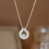 Collar de Diamante Único de Seis Garras Starlight para Mujer, Moderno y Sencillo, Diseño de Nicho con un Toque de Lujo, Colgante de Cadena para Clavícula