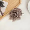Pinza de Malla Flor de Rosa Perla para Mujer de Gama Alta 2025 Nuevo Pinza de Tiburón Pinza para el Pelo de la Parte Posterior Tocado