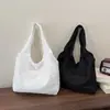 Encaje estilo coreano elegante de un solo hombro suave de hada gran capacidad elegante 2026 nuevo primavera-verano floral bajo el brazo bolso