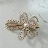 2026 Nuevo Pinza para el Cabello con Lazo de Pedrería Estilo Coreano para Mujer, Pinza Lateral para el Cabello con Flor de Perla, Pinza de Pato Accesorio para el Cabello