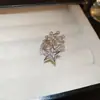 Fresco e radiante! Anel de dedo indicador borboleta oval flor zircônia nicho alta qualidade joia de mão moda luxo leve para mulheres