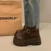 Zapatos de plataforma estilo francés con suela gruesa y punta profunda, estilo retro Birkenstock, nueva colección de otoño 2026, zapatos pequeños de cuero estilo británico con punta ancha