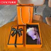 Producto Terminado de Ganchillo Hecho a Mano, Llavero de Ramo de Flores de Hilo, Flor de Rosa Creativa Flor Artificial Colgante para Bolsa, Regalo para el Día del Maestro