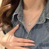 Colar com Pingente de Trevo de Quatro Folhas Cravejado com Diamantes Vintage Francês Brincos de Flor Delicados Moda Luxo Leve Sensação de Alto Padrão Brincos Femininos
