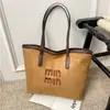 Bolso Texturizado para Mujer 2025 Nuevo de Moda Tendencia Nicho Bolso Tote para Viajar al Trabajo y Uso Casual Bolso Pequeño Elegante de Moda