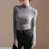 Camiseta Feminina Manga Longa Estilo Ocidental Plissada com Gola Alta Outono e Inverno Nova Slim Fit Top Base Interna de Veludo