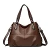 Bolsa modelo novo Vintage 2026 com padrão de lichia, bolsa tote feminina de grande capacidade, versátil e prática, adequada para usar no ombro ou na transversal